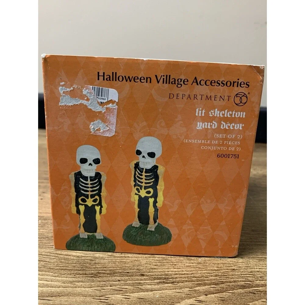 RETIRED Dept 56 Village Halloween Lit Skeleton Yard Decor #6001751 w/Box